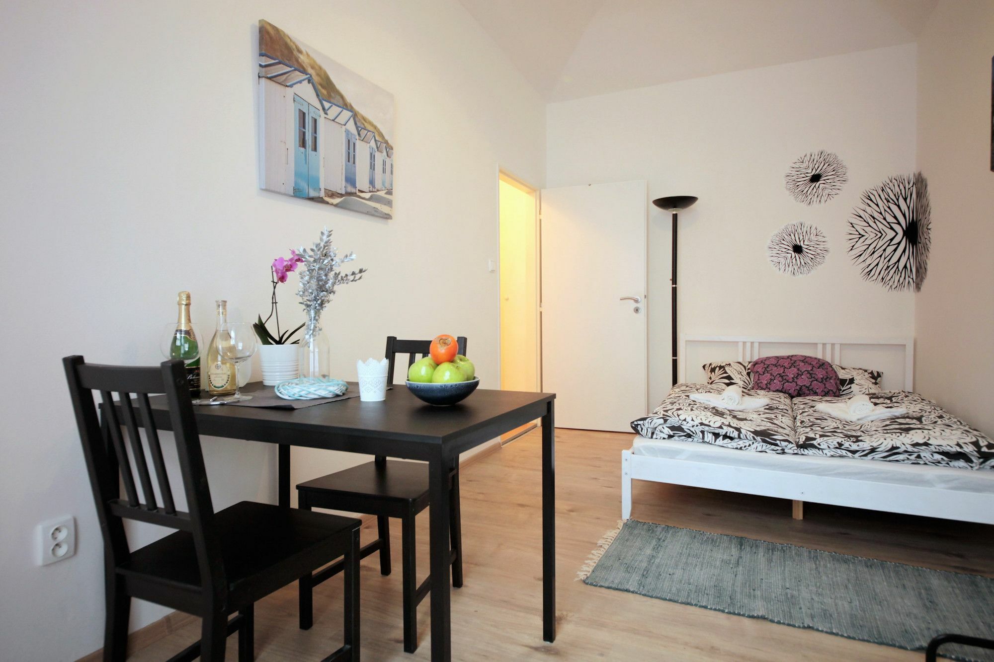Residence Vita Nejedleho Prague Extérieur photo